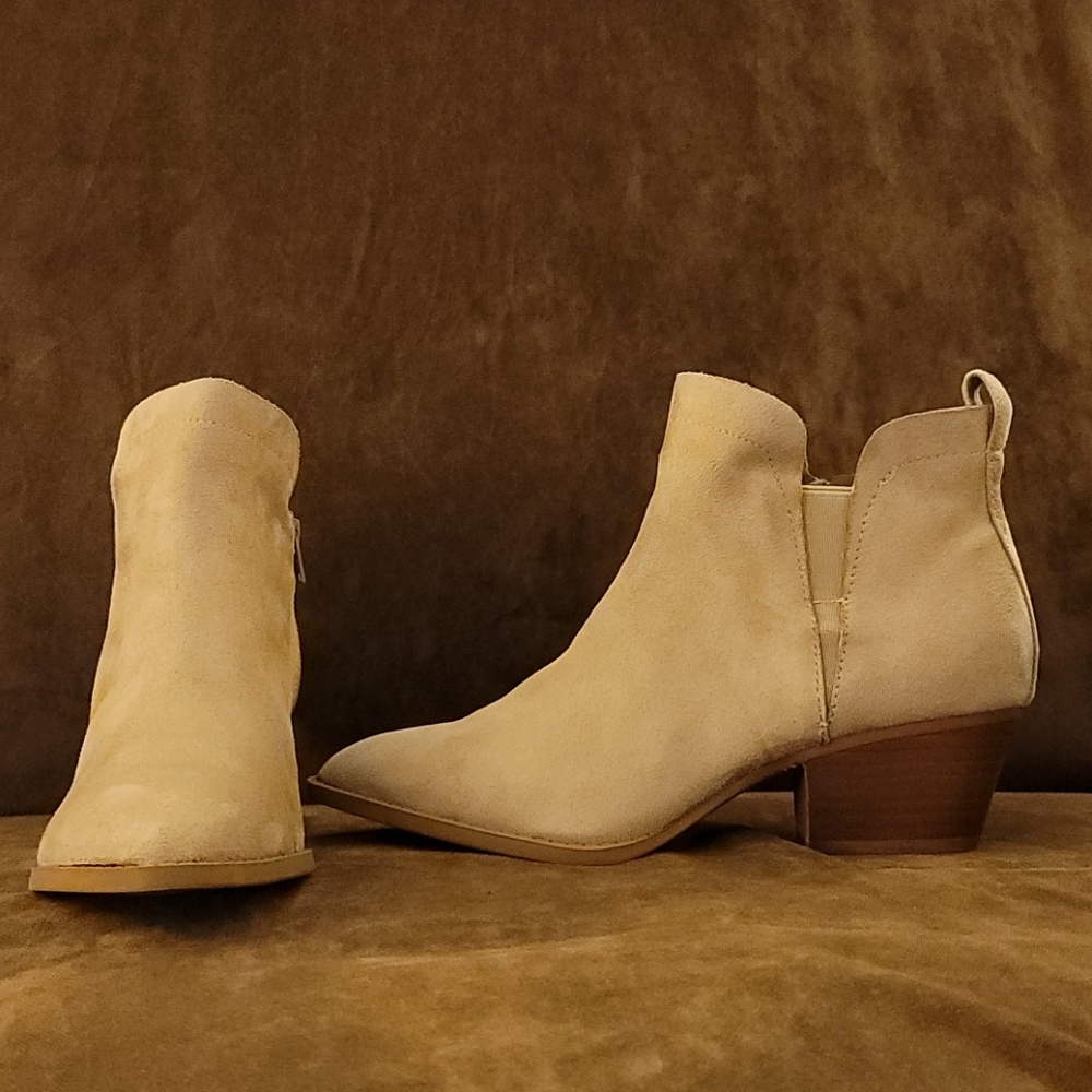 Carlos Santana Ankle Boots